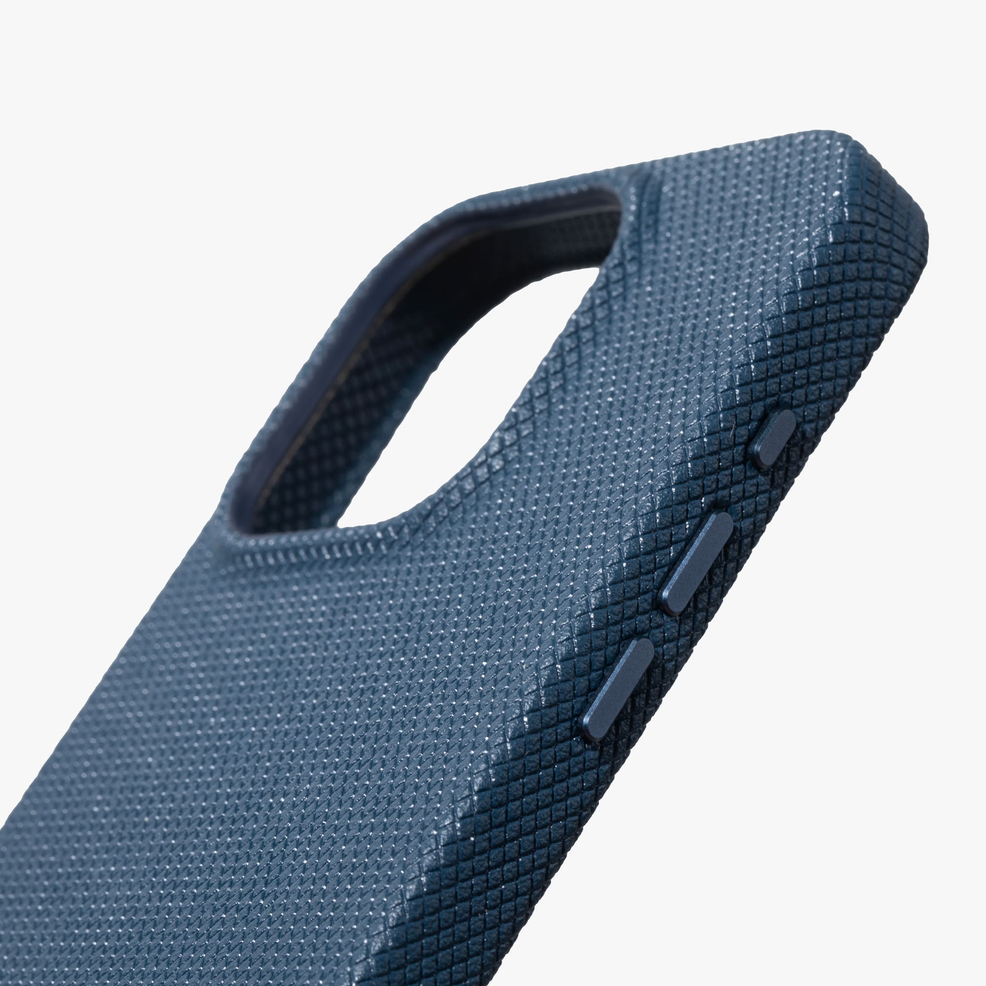 Чехол Native Union (RE)Classic Case MagSafe для iPhone 16 Pro, синий