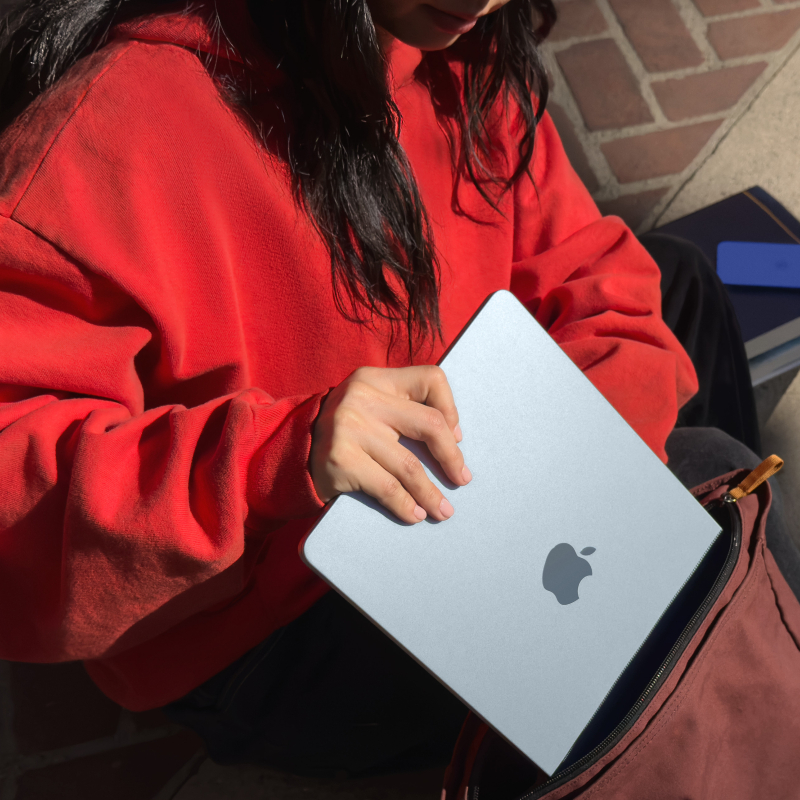 Apple MacBook Air 13" (M4, 10C / 8C, 2025) 16 ГБ, 256 ГБ SSD, Сияющая звезда