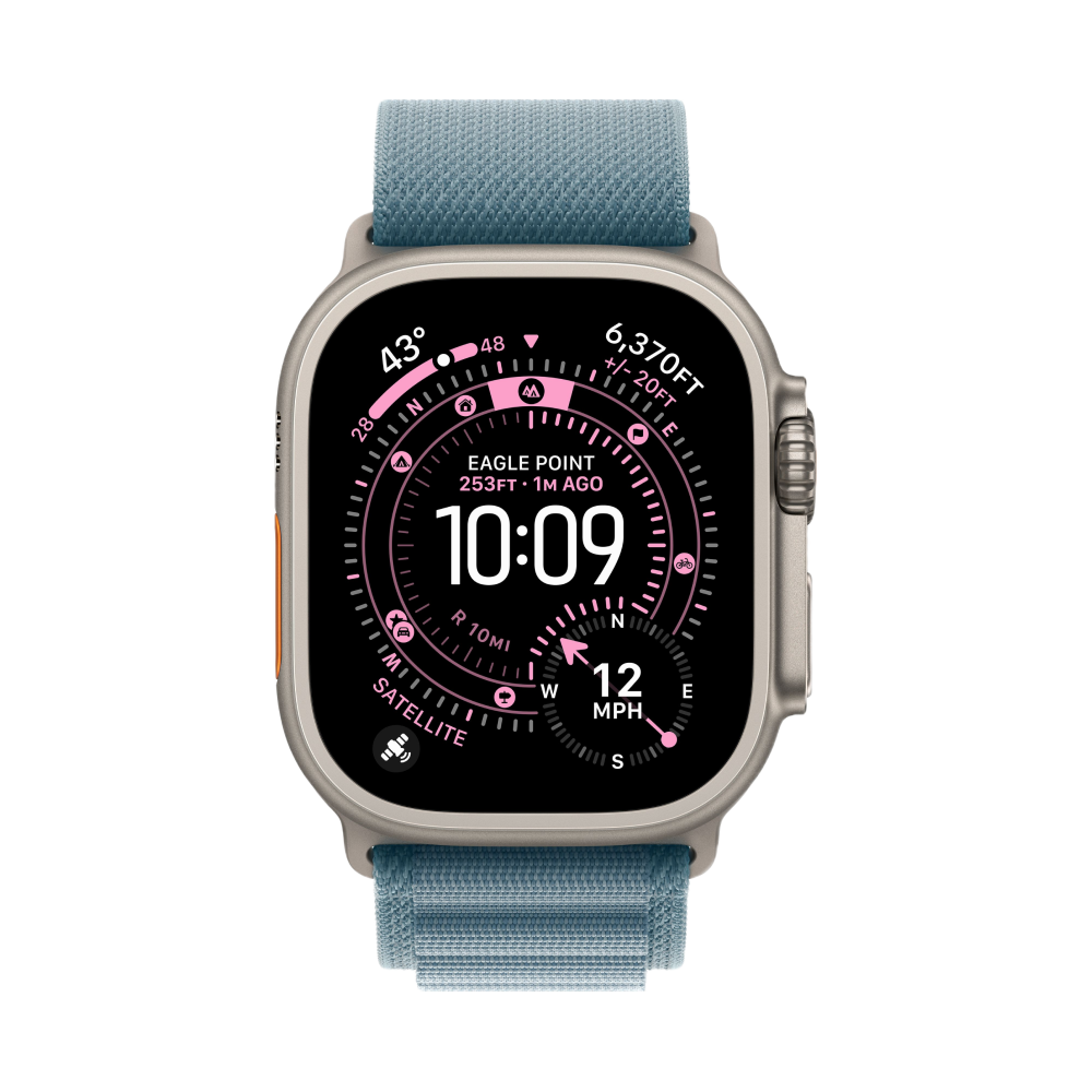На фото изображено Apple Watch Ultra 3 GPS + Cellular, 49 мм, корпус из натурального титана, ремешок Alpine, цвет светло-синий, L