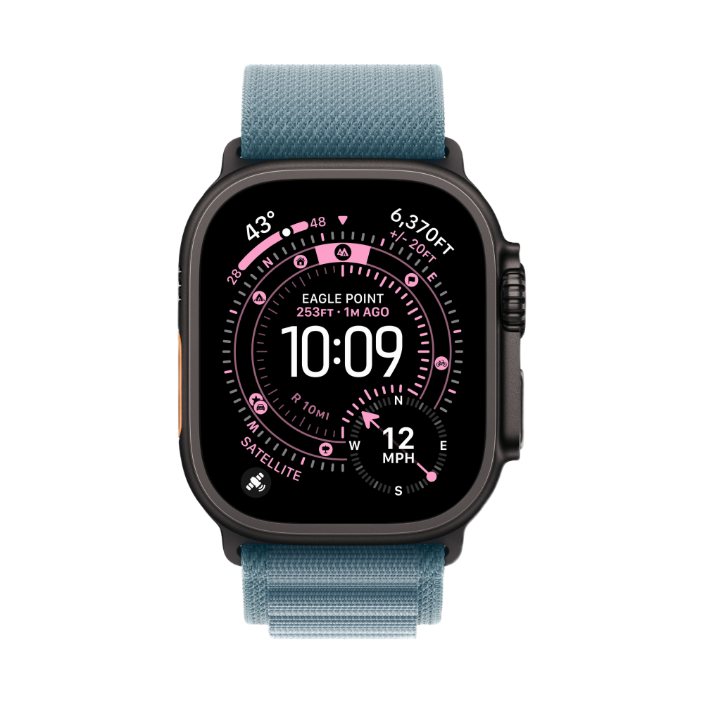На фото изображено Apple Watch Ultra 3 GPS + Cellular, 49 мм, корпус из чёрного титана, ремешок Alpine, цвет светло-синий, S