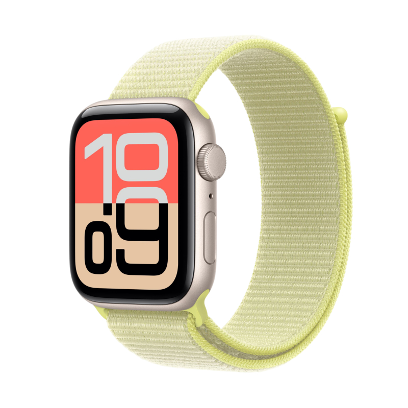 На фото изображено Apple Watch SE 3, 44 мм, корпус из алюминия цвета «Сияющая звезда», спортивный ремешок, размер S/M