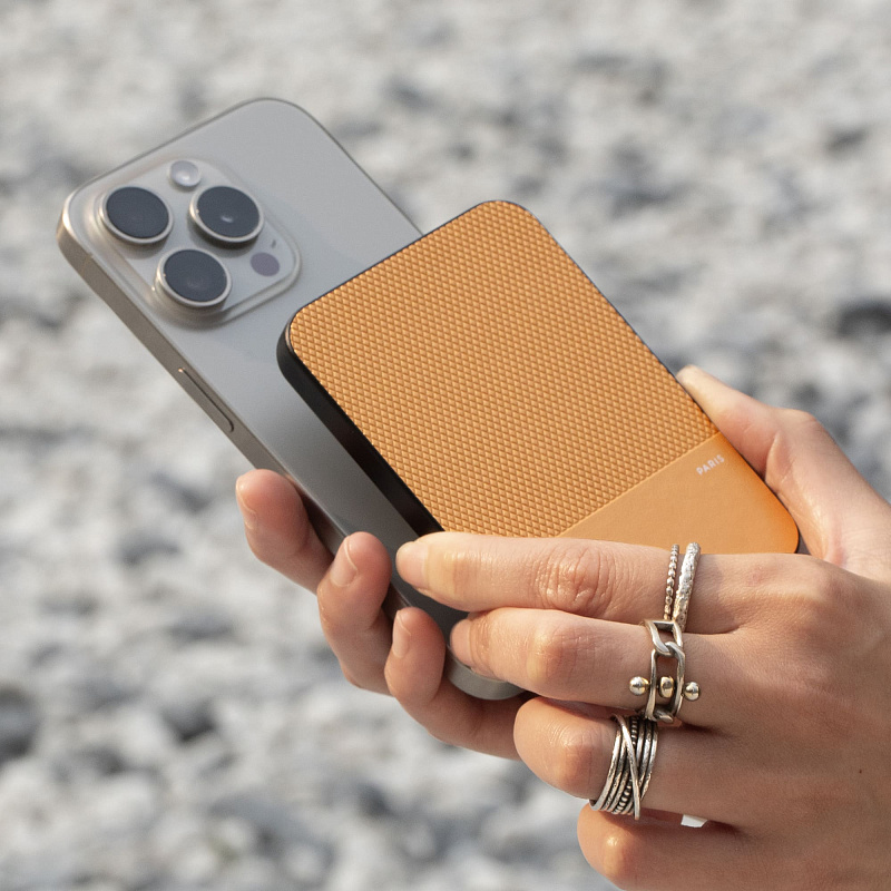 Внешний аккумулятор MagSafe Native Union (Re)Classic Power Bank 5000mAh, крафт Внешний аккумулятор MagSafe Native Union (Re)Classic Power Bank 5000mAh, крафт