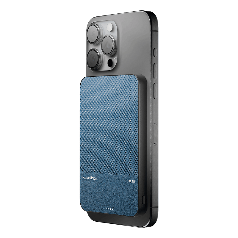 Внешний аккумулятор MagSafe Native Union (Re)Classic Power Bank 5000mAh, синий Внешний аккумулятор MagSafe Native Union (Re)Classic Power Bank 5000mAh, синий